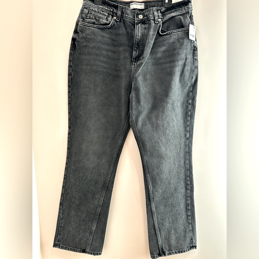 ✨ NWT We The Free Xena Slim Straight Jeans | Size 32 | Trendy & Timeless ✨